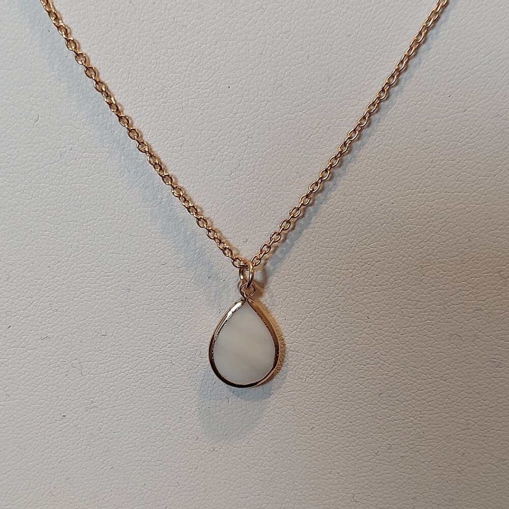 ππNWT LC LAUREN CONRAD MOTHER-OF-PEARL MULTI-STRAND NECKLACE - Picture 5 of 8